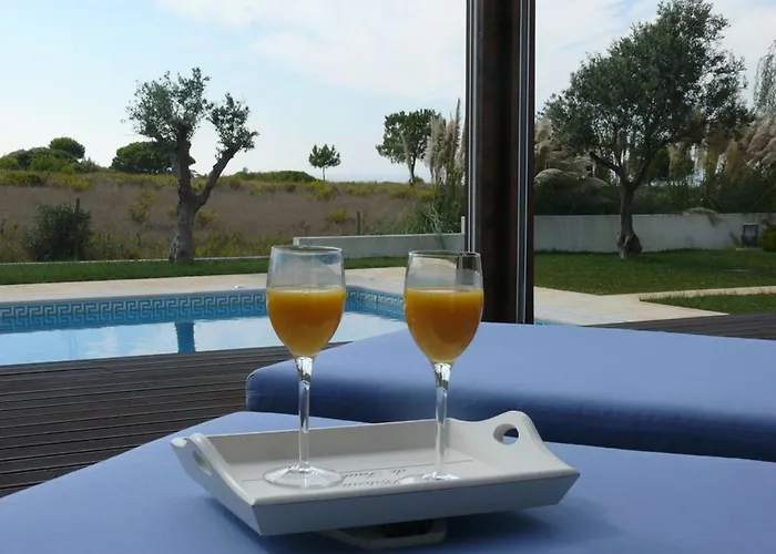 Oasis Azul - Beautiful With Heated Private Pool, Short Walk Sesimbra