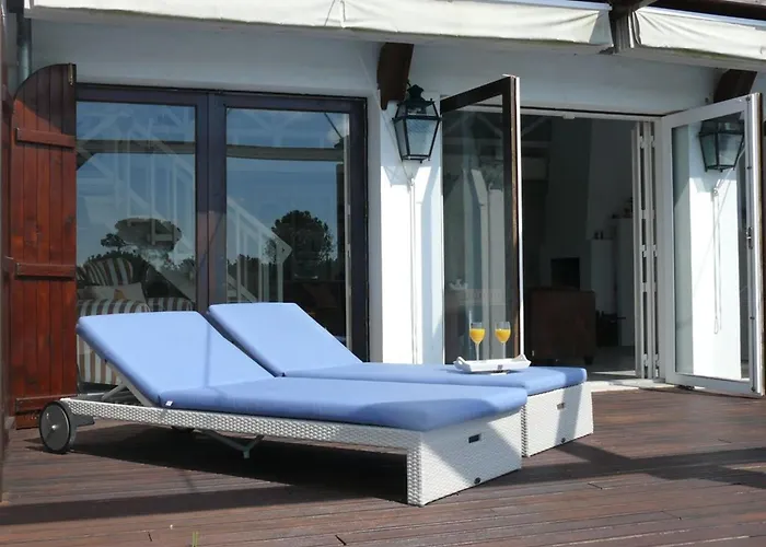 Oasis Azul - Beautiful With Heated Private Pool, Short Walk Villa Sesimbra